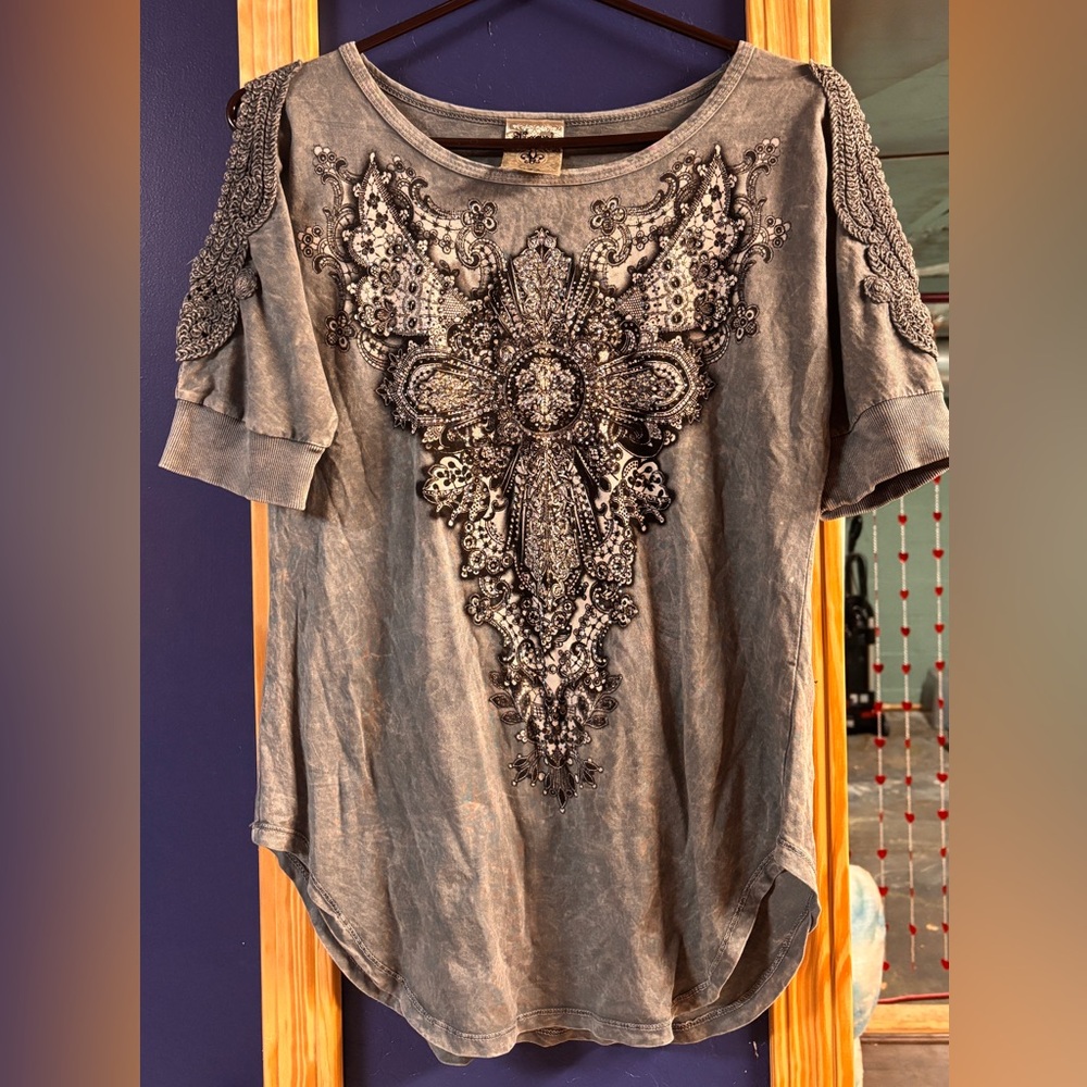 Floral USA grey blinged out top size small
